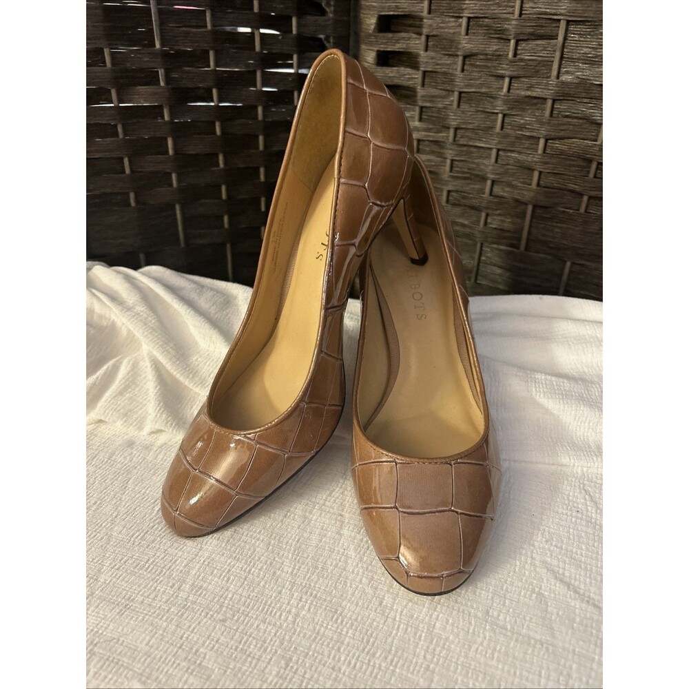 Talbot's Women's Tan Elegant Crocodile Pattern Dress Heels Size 7M